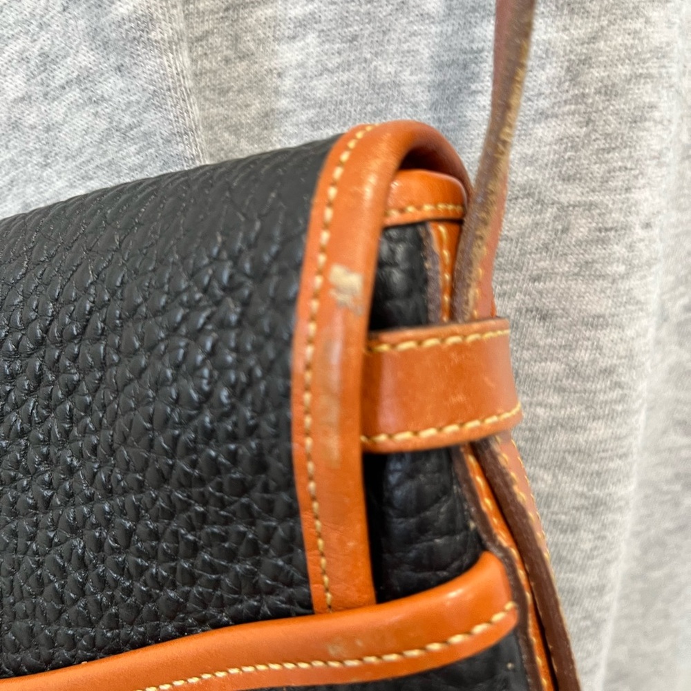 Dooney & Bourke Vintage Black Pebbled Leather Crossbody Bag with Brass Hardware - Picture 7 of 15